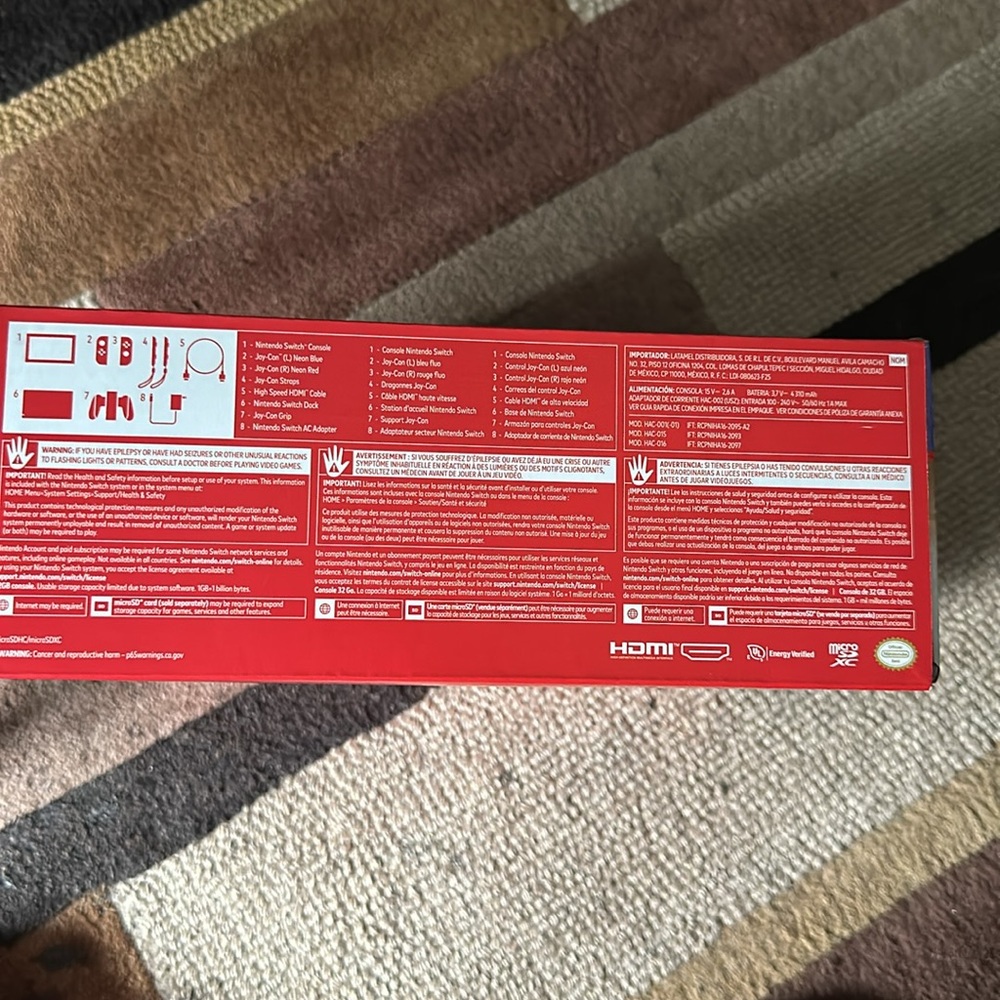 Nintendo Switch - Picture 4 of 5